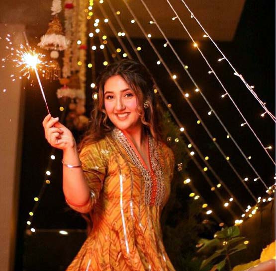 Premium Photo | Happy diwali festival indian girl